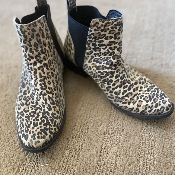 Leopard Booties - Picture 8 of 8